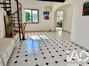 Maison à Sainte-Marie (97438)