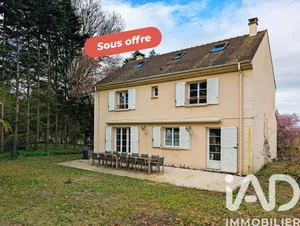 Maison traditionnelle à Le Coudray-Montceaux (91830)