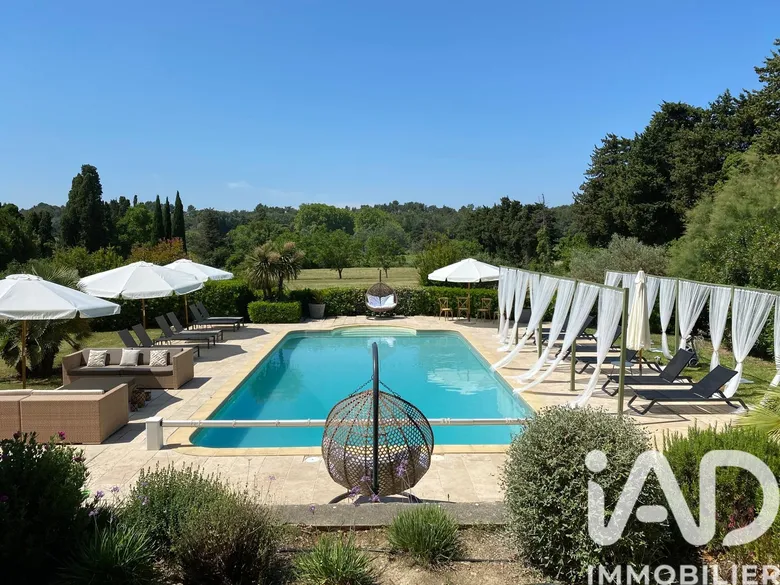Maison 13 pièces 500 m² · à Vacqueyras · 500 m² · 1 850 000 €