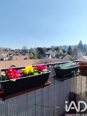 Apartment in Écouen (95440)