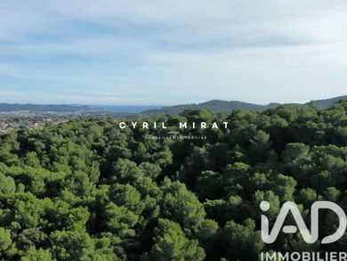 Land in Six-Fours-les-Plages (83140)