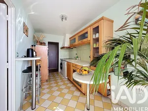 Apartment in Épinay-sur-Seine (93800)