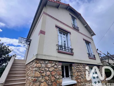 House in Pontoise (95300)