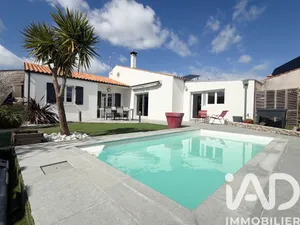 Maison à Périgny (17180)