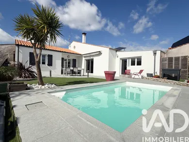 Maison à Périgny (17180)