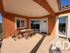 Traditional house in Tramayes (71520)