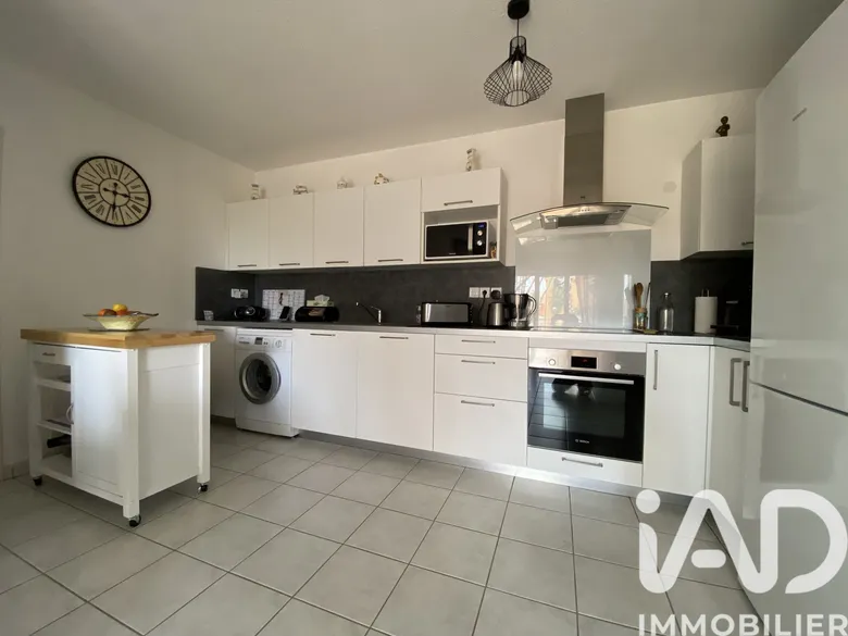 Appartement 3 pièces 72 m² · à La Seyne-sur-Mer · 71,6 m² · 265 000 €