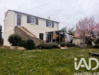 Maison à Saint-Julien-de-Concelles (44450)