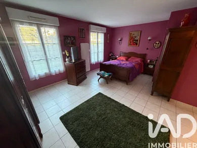 Apartment in Ablon-sur-Seine (94480)