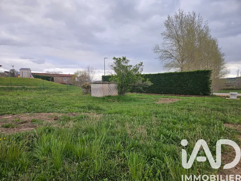 Terrain à Saint-Barthélemy-le-Plain (07300) · 49 000 €