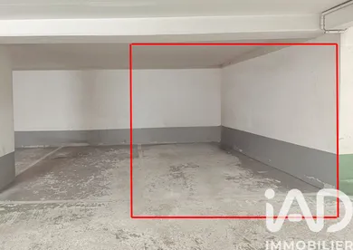 Parking à Paris (75011)