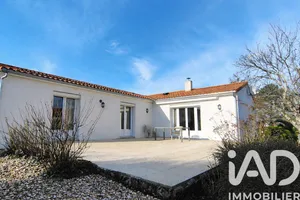 Traditional house in Fontenay-le-Comte (85200)