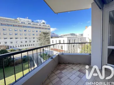 Appartement à Grenoble (38000)
