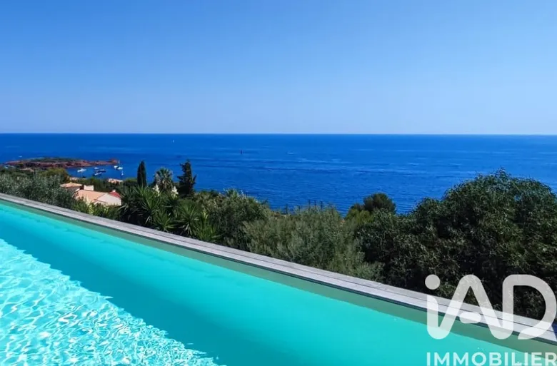 Maison 7 pièces 215 m² · à Saint-Raphaël · 215 m² · 1 890 000 €