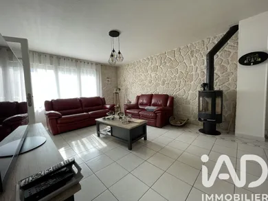 House in Petit-Couronne (76650)
