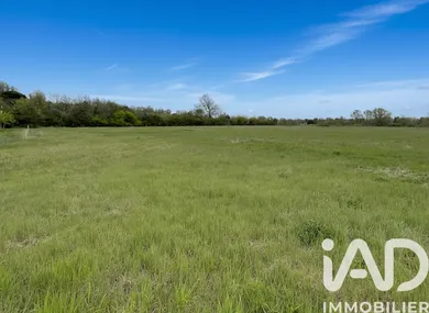 Terrain à bâtir à Lafox (47240)