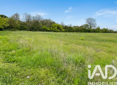 Terrain à bâtir à Lafox (47240)