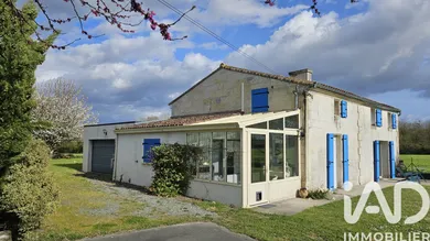 Maison traditionnelle à Écurat (17810)