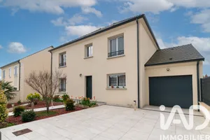 Maison à Condé-Sainte-Libiaire (77450)