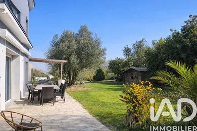 Architectural house in Guenrouët (44530)