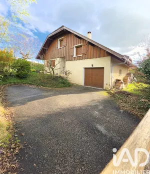 Maison traditionnelle à Saint-Julien-en-Genevois (74160)