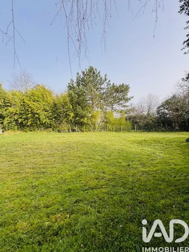 Terrain à bâtir à Saillans (33141)