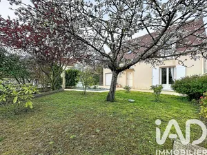 House in Rambouillet (78120)