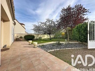 House in Rambouillet (78120)