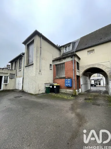 Building in Verberie (60410)