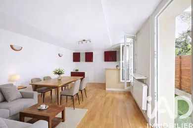 Apartment in Suresnes (92150)