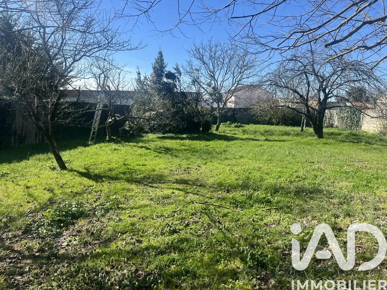 Terrain à Puilboreau (17138) · 890 000 €