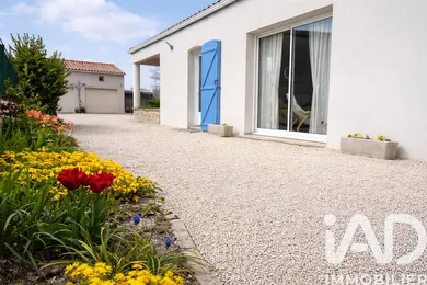 House in Aiffres (79230)