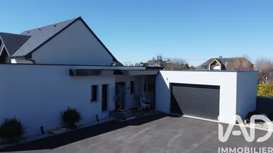 Architectural house in Horgues (65310)