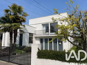 Architectural house in Nantes (44300)