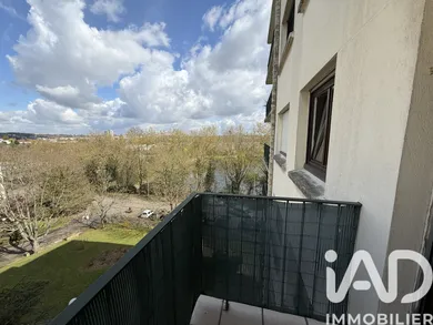 Apartment in Viry-Châtillon (91170)