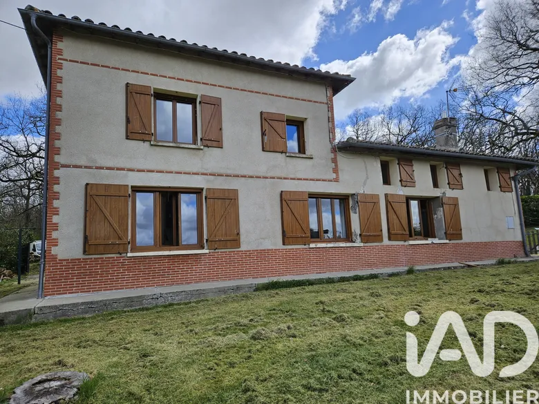 Maison 7 pièces 238 m² · à Angeville · 238 m² · 305 000 €