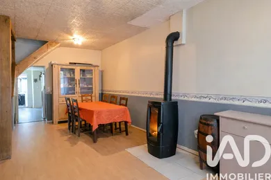 Townhouse in Neuilly-Saint-Front (02470)