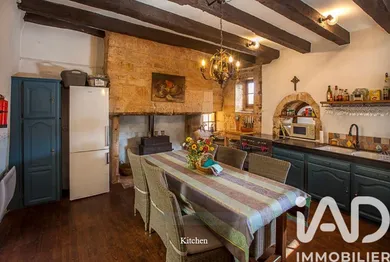 House in La Roque-Gageac (24250)