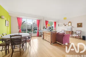 Apartment in Ville-d'Avray (92410)