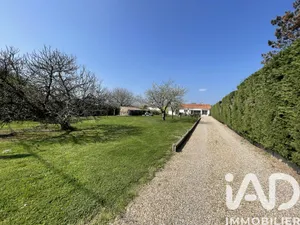 House in Coutras (33230)