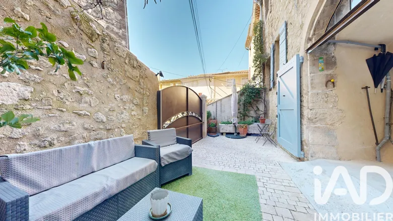 Maison 7 pièces 156 m² · à Mallemort · 156 m² · 450 000 €