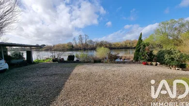 Maison de village à Civrac-sur-Dordogne (33350)