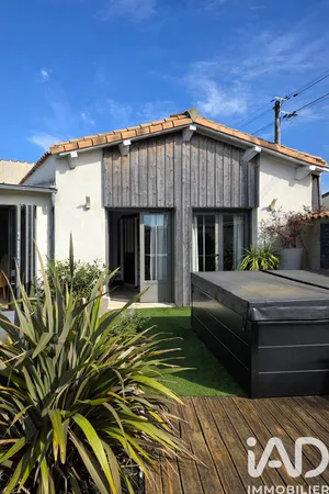 Maison à Niort (79000)