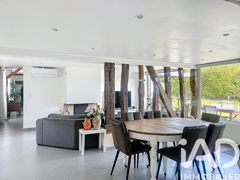 Maison 8 pièces 200 m² · à Ladon · 200 m² · 449 000 €