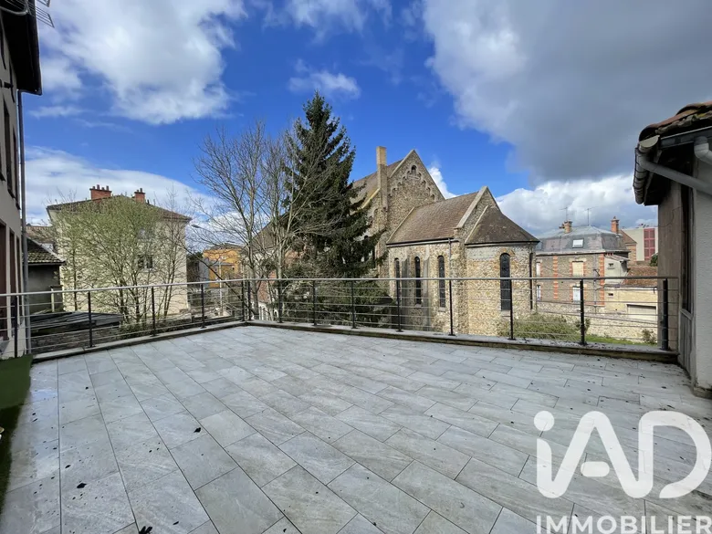 Appartement 3 pièces 81 m² · à Châlons-en-Champagne · 80,9 m² · 139 000 €