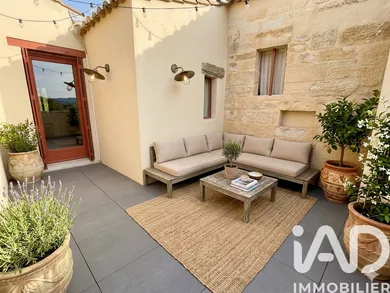 Apartment in Uzès (30700)