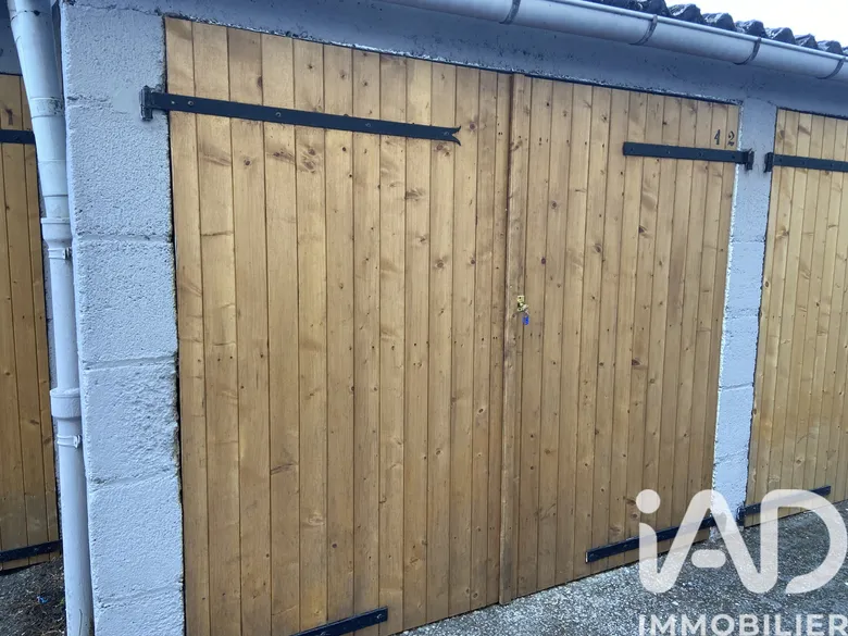Parking 14 m² · à Saint-Brieuc · 14 m² · 14 000 €