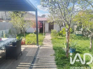 Townhouse in Cenon (33150)