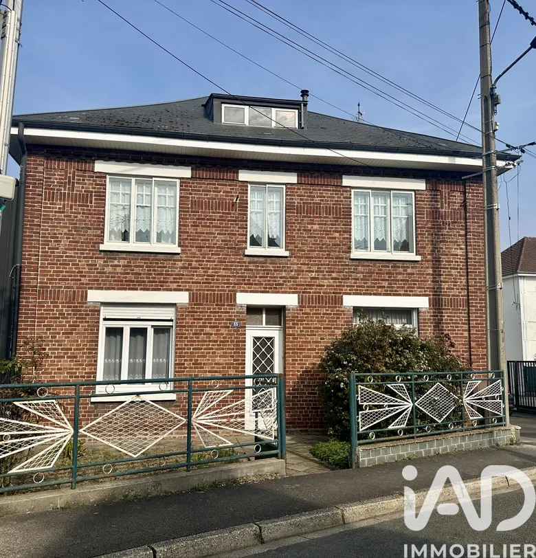 Maison 7 pièces 210 m² · à Isbergues · 210 m² · 260 000 €