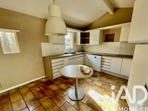 Apartment in Uzès (30700)